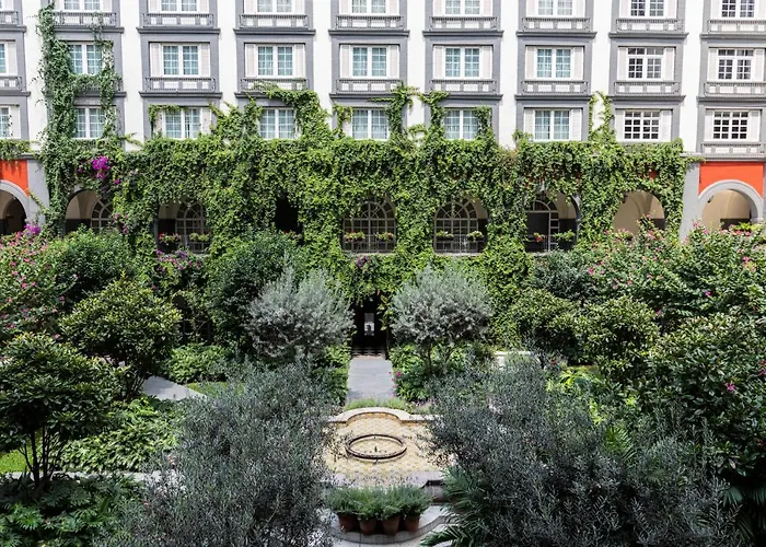 Hotel Four Seasons