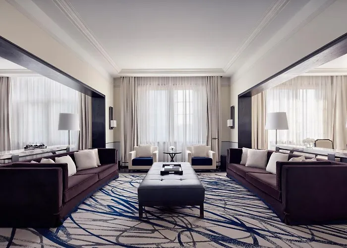 Four Seasons Hotel 5*