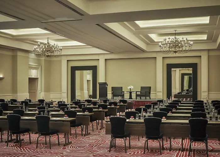Hotel Four Seasons 5*
