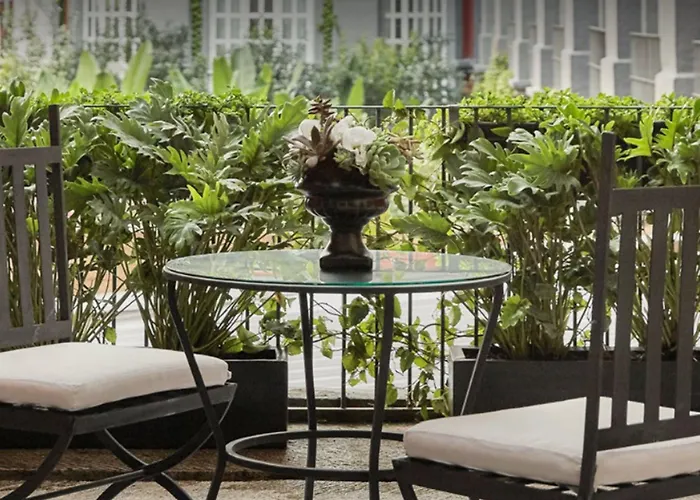 Four Seasons 5*