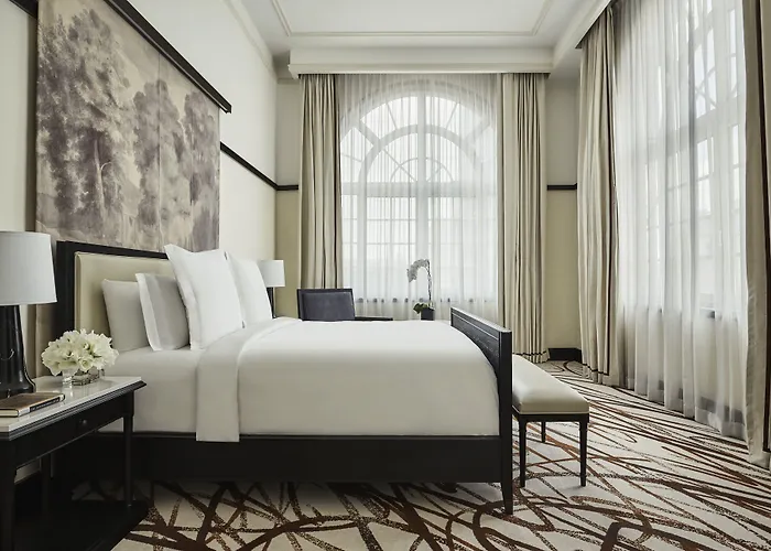Four Seasons 5*
