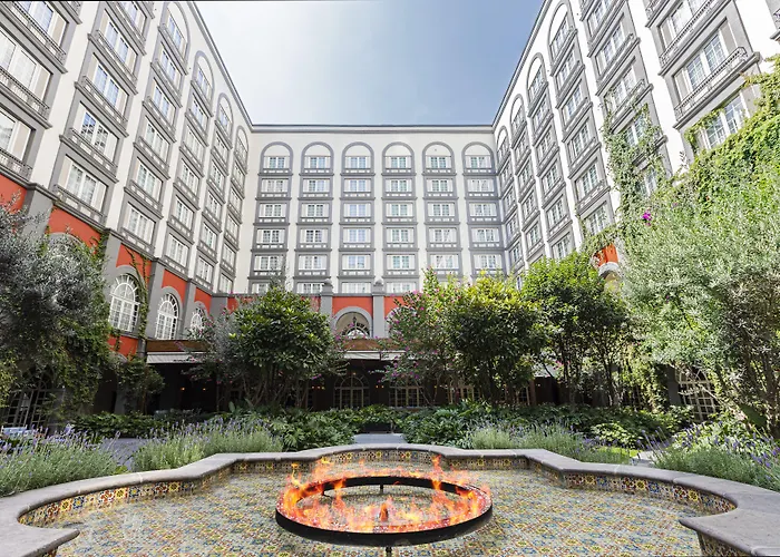 Four Seasons 5*