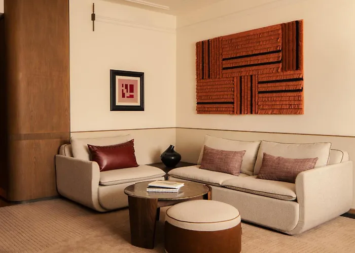 Four Seasons Отель