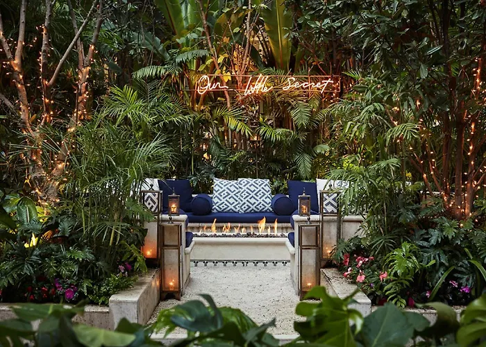 Four Seasons Hotel